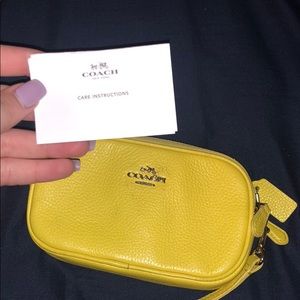 Yellow coach purse/wallet!!